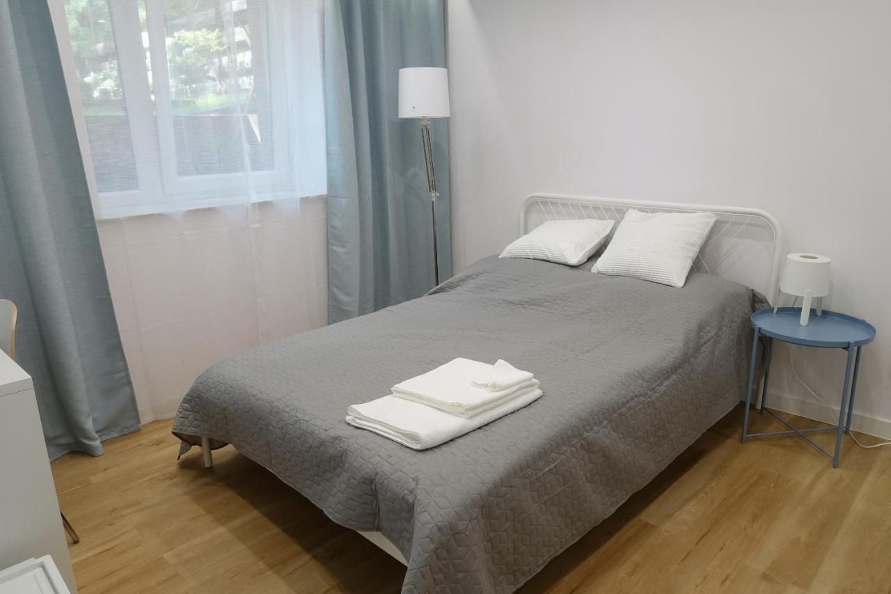 Three Rooms Apartment クラクフ エクステリア 写真