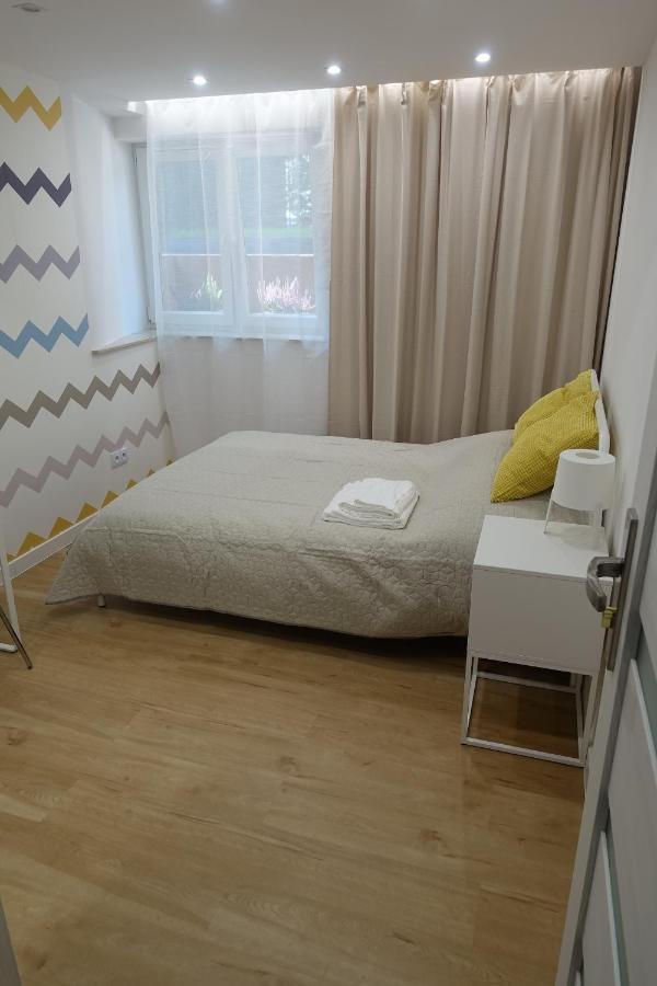 Three Rooms Apartment クラクフ エクステリア 写真