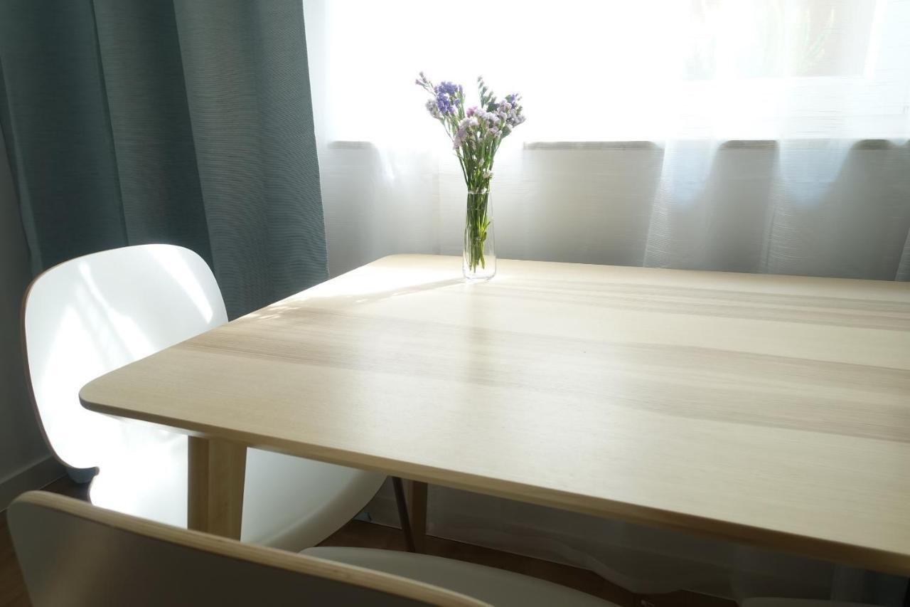 Three Rooms Apartment クラクフ エクステリア 写真